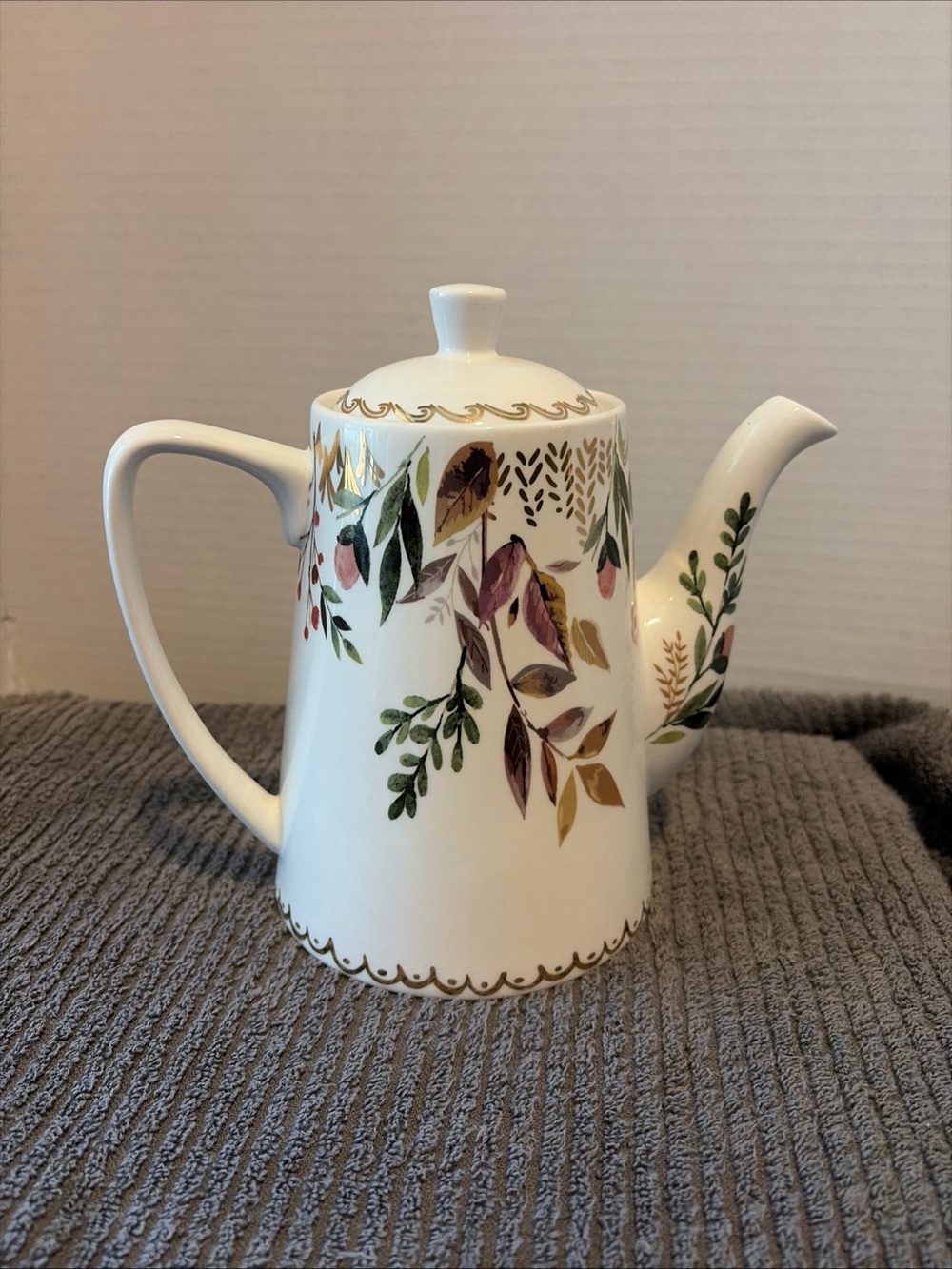 Grace Fine Porcelain Botanical Pattern Teaware Teapot Coffee Pot with Lid